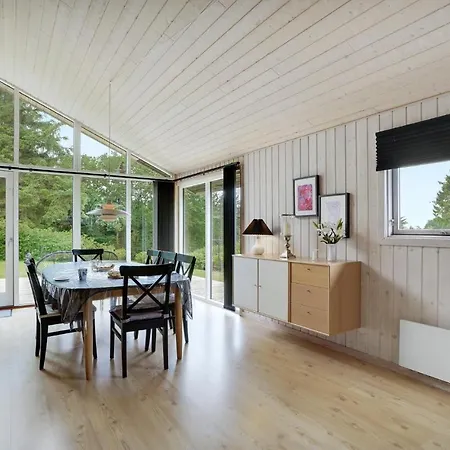 3 Bedroom Awesome In Farso 度假居