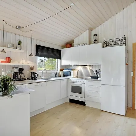 Tatil Evi 3 Bedroom Awesome In Farso Hvalpsund