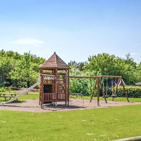 3 Bedroom Awesome In Farso Hvalpsund
